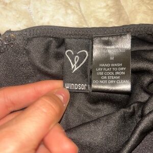 Trendy, long sleeve/corset cropped top